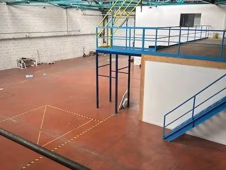 location entrepôt 994 m²