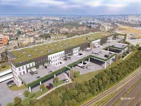 location local d'activités 548 m² à 7 353 m²