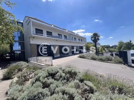 location local d'activités 73 m² à 146 m²