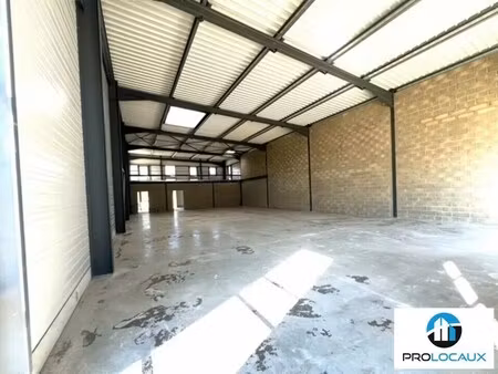 location local d'activités 278 m²