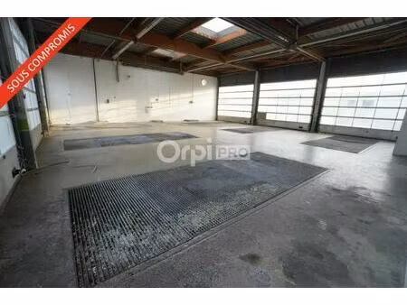 location local d'activités 354 m²