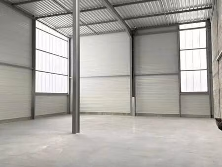 location local d’activités oullins pierre benite 69310 323m²