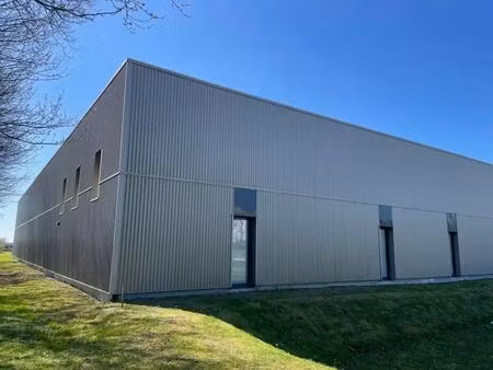 location local d’activités saint ave 56890 144m²