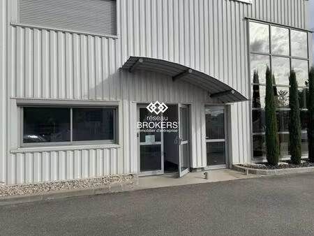 location local d'activités 300 m² à 970 m²