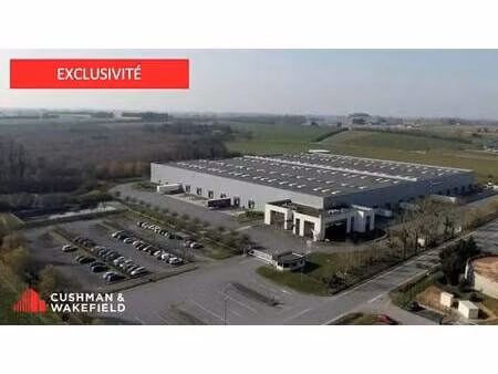 location entrepôt chateaubourg 35220 4715m²