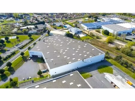 location entrepôt ormes 45140 9271m²