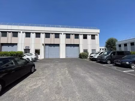 location entrepôt osny 95520 218m²