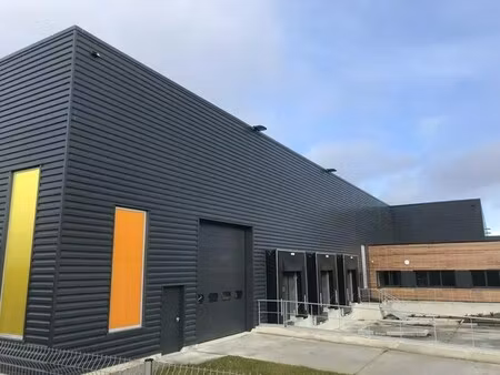 location entrepôt saint jacques de la lande 35136 3140m²