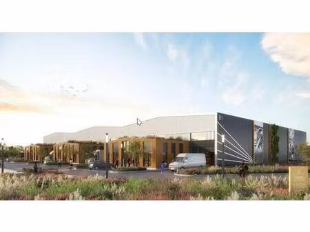 location local d'activités 340 m² à 4 100 m²