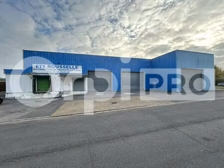 location local d'activités 350 m²