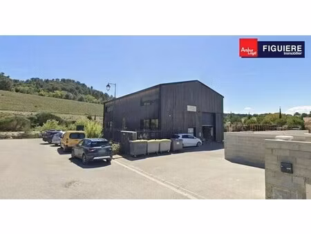 location local d'activités 320 m²