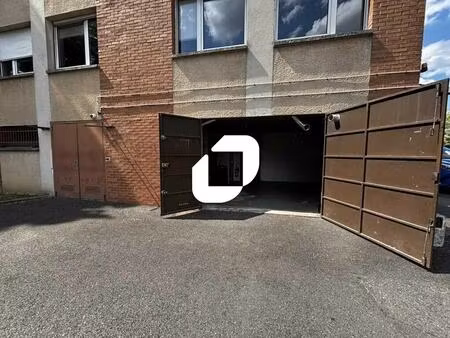 location local d'activités 540 m²