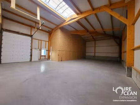 location local d'activités 185 m²