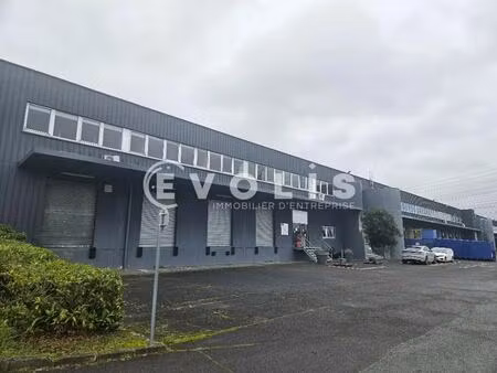 location local d'activités 3 030 m² à 6 871 m²