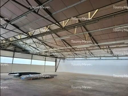 location local d'activités 1 219 m²