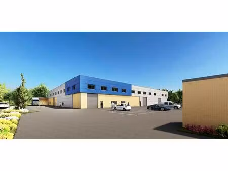 location local d'activités 1 062 m² à 3 796 m²