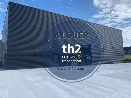 location local d'activités 600 m²