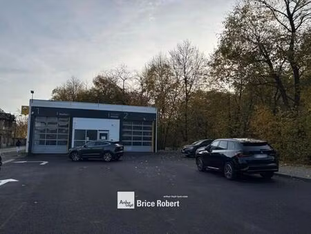 location local d'activités 170 m²