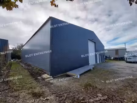 location local d’activités theix-noyalo 56450 500m²