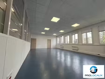 location local d’activités creil 60100 308m² à 983m²