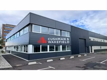 location local d'activités 357 m² à 1 650 m²