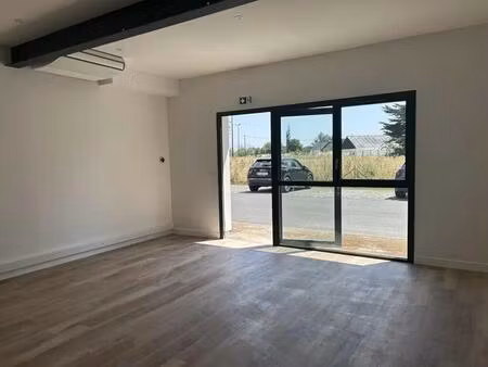 location local d'activités 184 m²