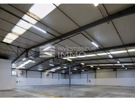 location local d'activités 2 348 m²