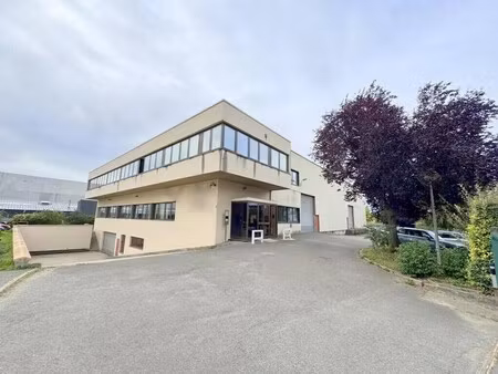 location local d’activités orgeval 78630 427m² à 1201m²