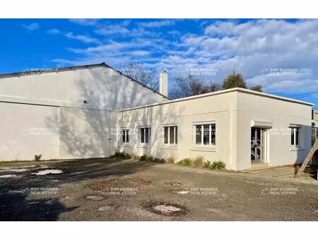 location local d’activités saint-herblain 44800 715m²