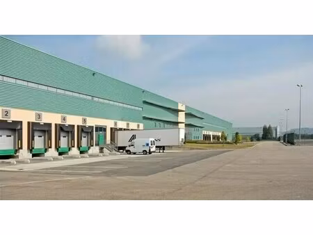 location local d'activités 21 240 m²