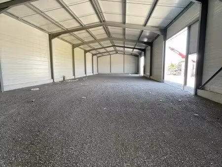 location local d’activités vedene 84270 460m²