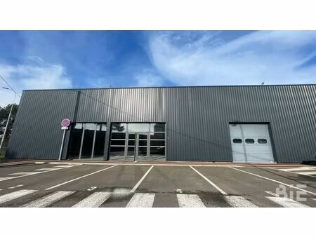 location local d'activités 105 m² à 445 m²