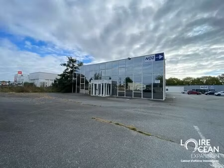 location commerce 537 m²