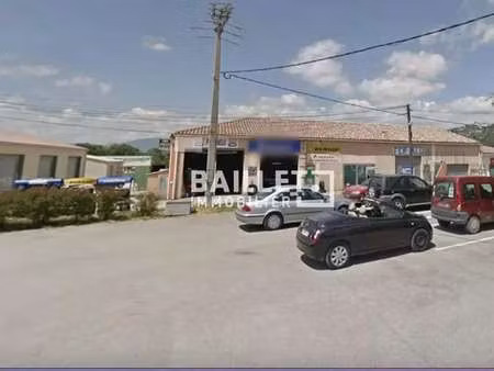 location entrepôt montauroux 83440 205m²