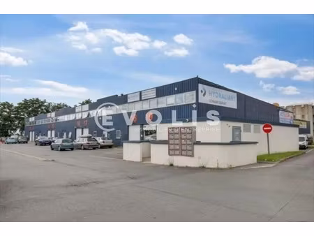 location local d'activités 279 m² à 837 m²