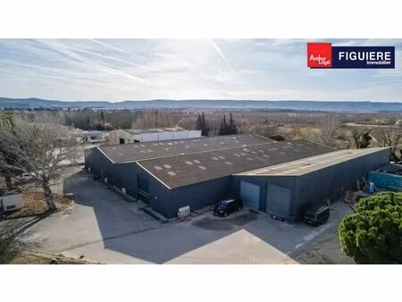 location local d’activités marignane 13700 2100m²