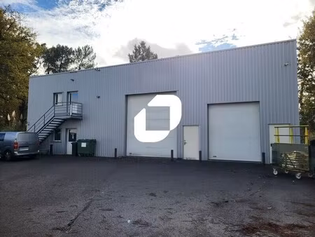 location local d’activités pessac 33600 561m²