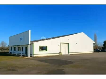location local d’activités saint jean de braye 45800 380m²