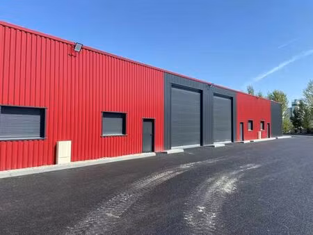 location local d’activités saint jean d illac 33127 210m² à 630m²
