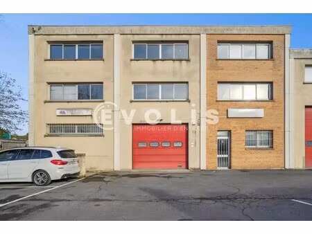location bureaux 61 m² à 2 171 m²