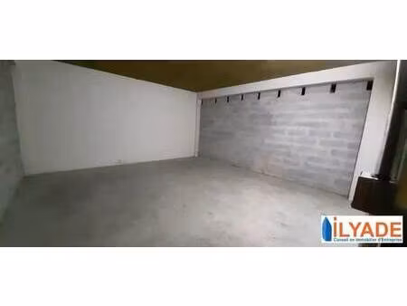 location entrepôt 20 m² à 43 m²