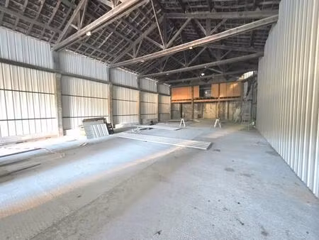 location entrepôt carros 06510 400m²