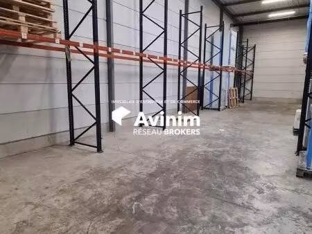 location entrepôt 295 m²