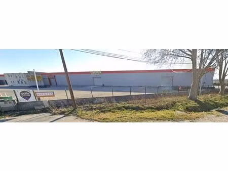 location entrepôt gignac la nerthe 13180 3237m²