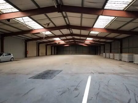 location entrepôt marignane 13700 1700m²