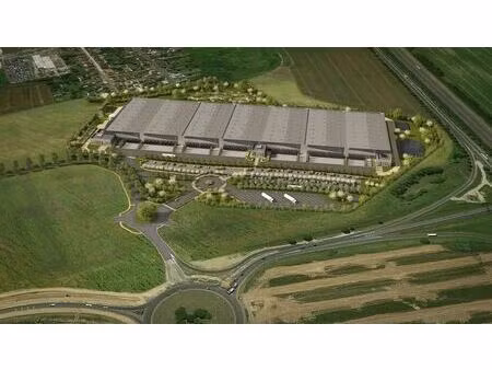 location entrepôt persan 95340 12400m² à 43765m²