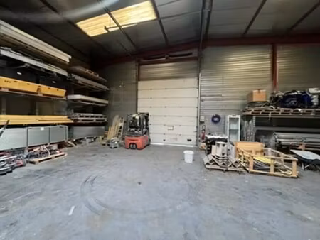 location entrepôt 1 171 m²
