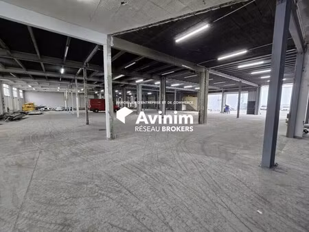 location entrepôt 375 m²