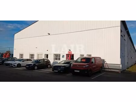 location local d'activités 2 950 m²