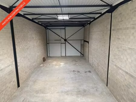 location local d'activités 400 m²